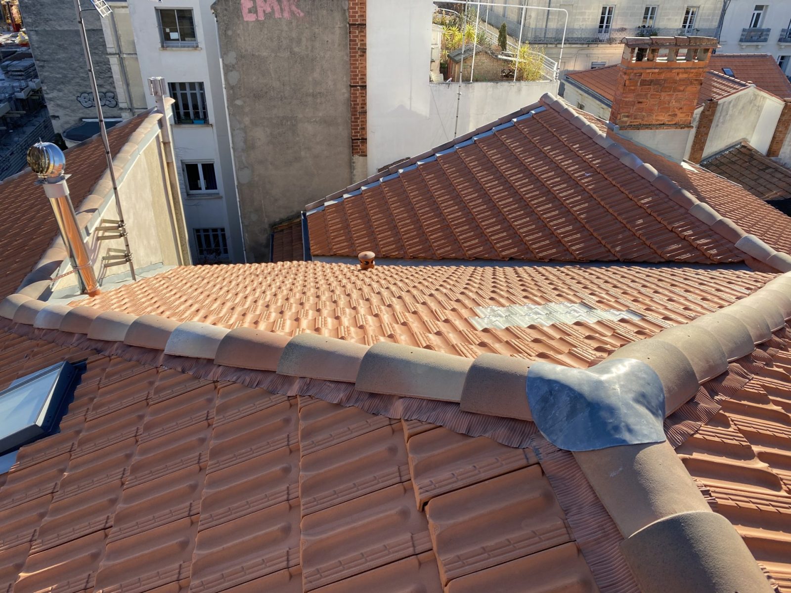 Mmt Thomas Associes Couverture Montpellier 10 Tuile Marseille