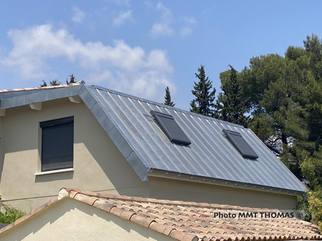 Mmt Thomas Associes Couverture Montpellier 8 Joint Debout